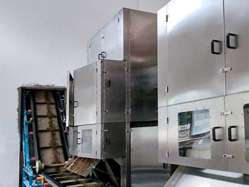 一體式污泥深度脫水機(jī)-云南墨江城市污水廠(chǎng)現(xiàn)場(chǎng)